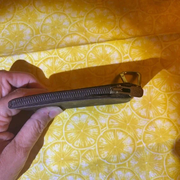 ***SOLD***Louis Vuitton Monogram Zip Pouch Key Cles Authentic - Picture 3 of 6